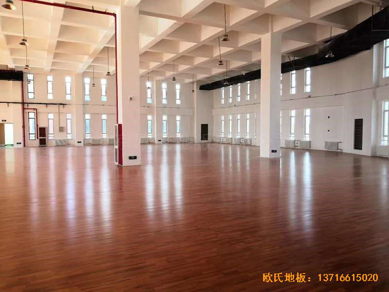北京房山长阳小学训练馆运动地板铺设案例1