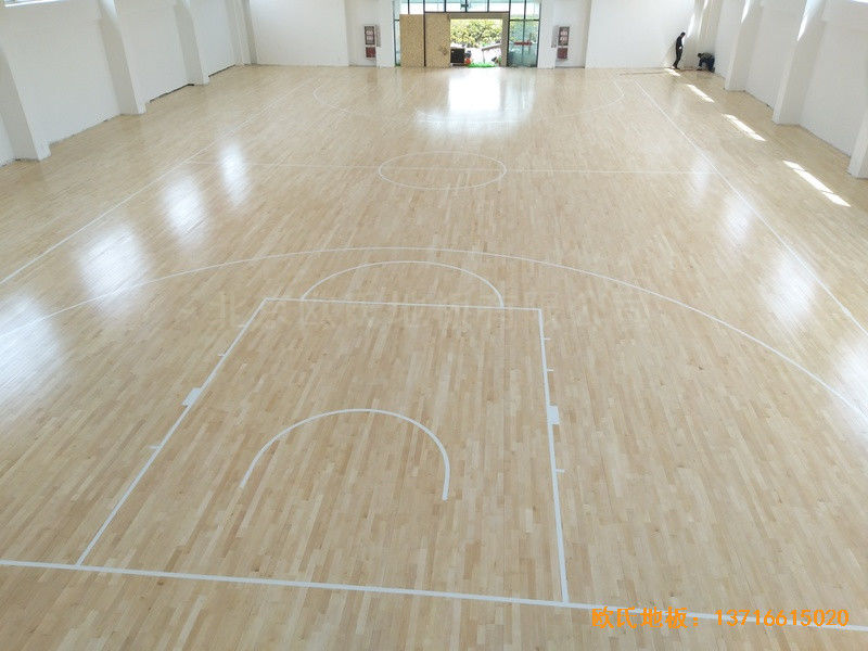 南京浦口党校篮球馆体育地板施工案例5
