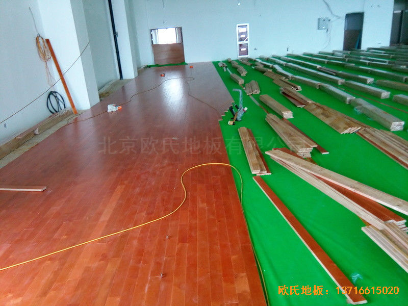 南京浦口区复兴小学运动馆运动地板施工案例3
