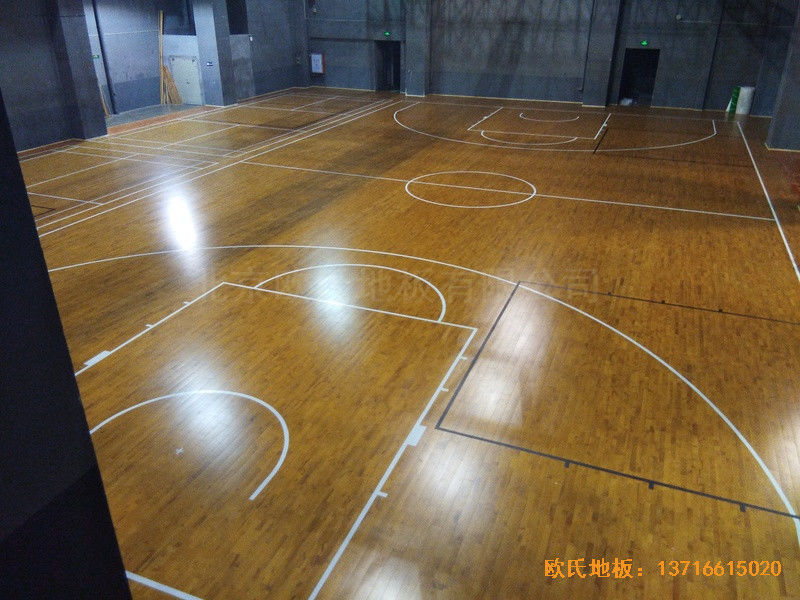 厦门华美空间篮球馆体育木地板施工案例5