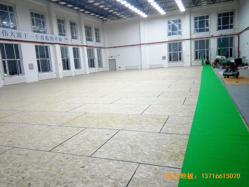 吉林篝火篮球训练馆体育地板铺设案例2