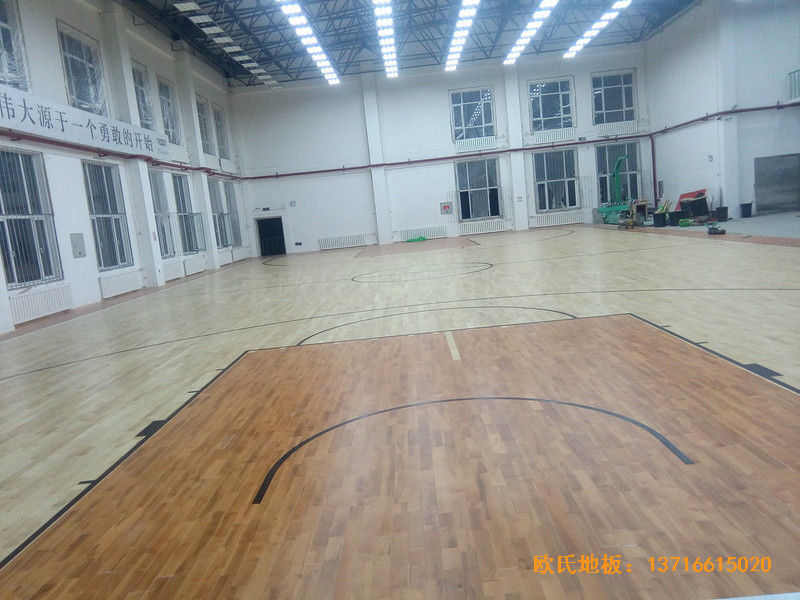 吉林篝火篮球训练馆体育地板铺设案例5