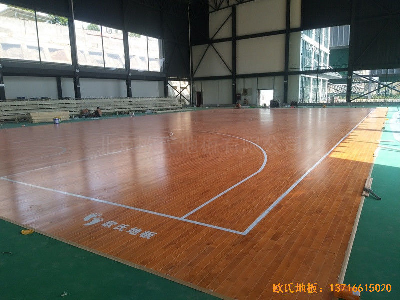四川泸州合江县人民法院篮球馆体育木地板施工案例0
