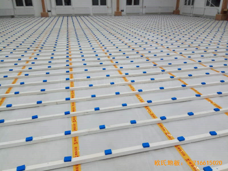 天津西青区梨园监狱篮球馆运动木地板安装案例1