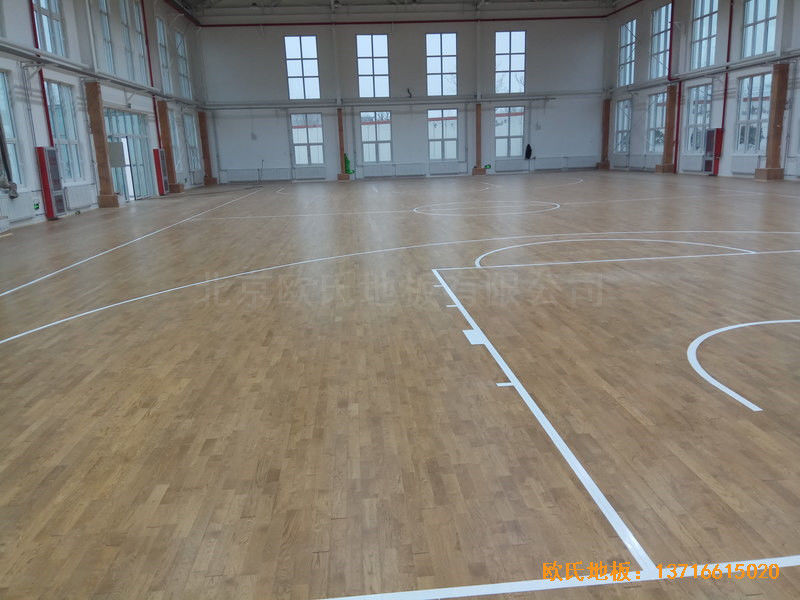 天津西青区梨园监狱篮球馆运动木地板安装案例5