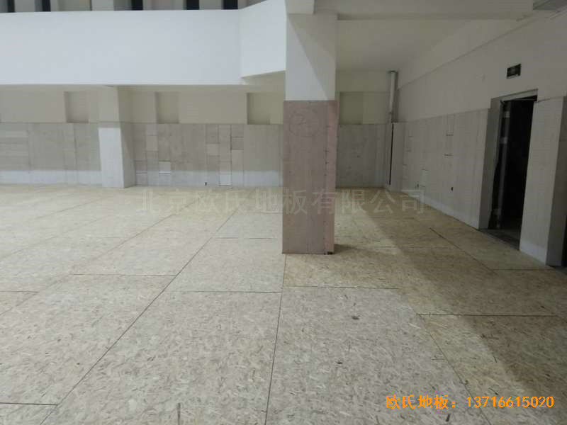 上海滨江文教区三楼篮球馆运动地板施工案例2