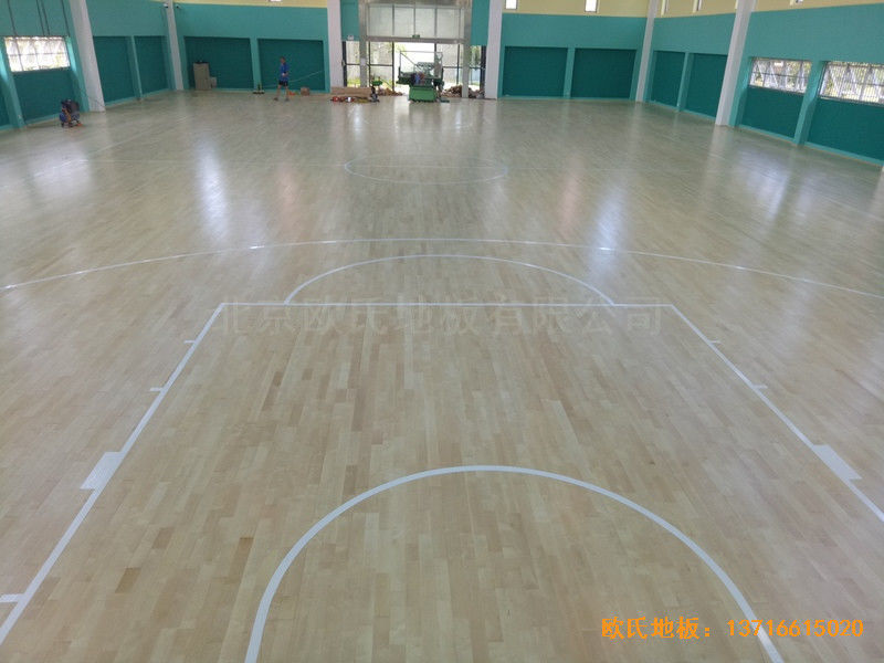 宁波至城学校篮球馆体育木地板安装案例0