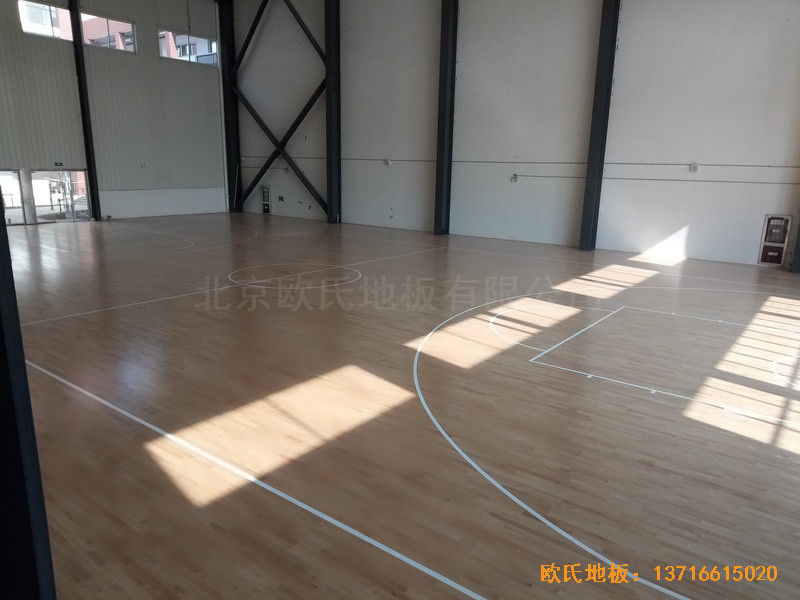 安徽太阳城小学体育馆运动木地板施工案例3