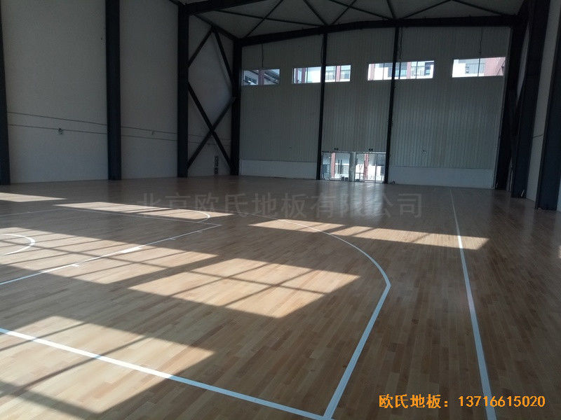 安徽太阳城小学体育馆运动木地板施工案例5