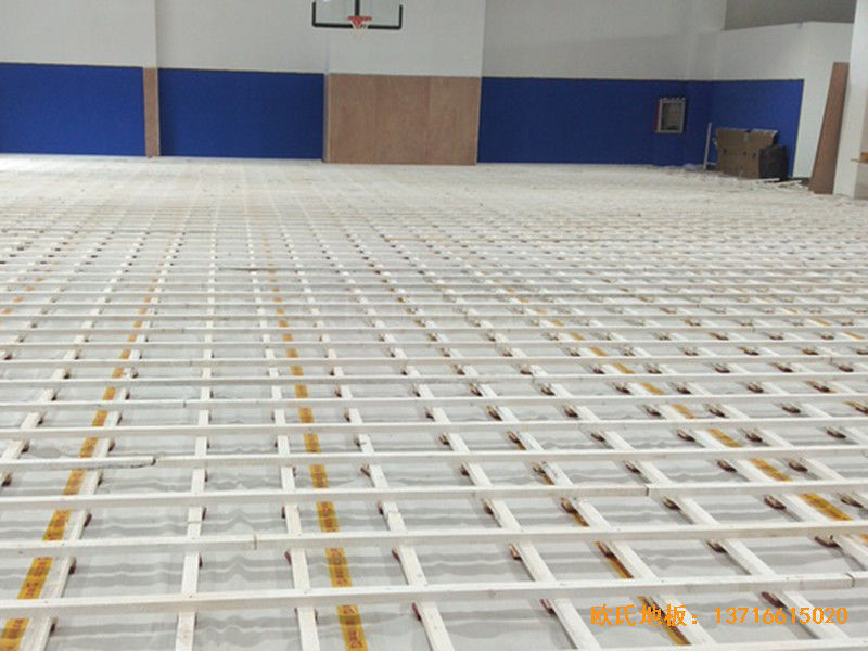 上海虹梅南路2599鑫空蓝球馆体育地板安装案例1