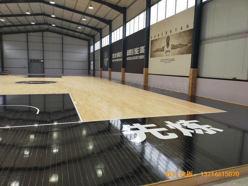 山东北环路平安行驾校篮球馆运动木地板铺设案例0