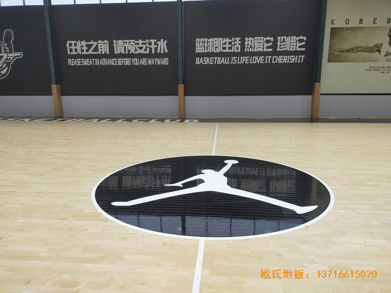 山东北环路平安行驾校篮球馆运动木地板铺设案例4