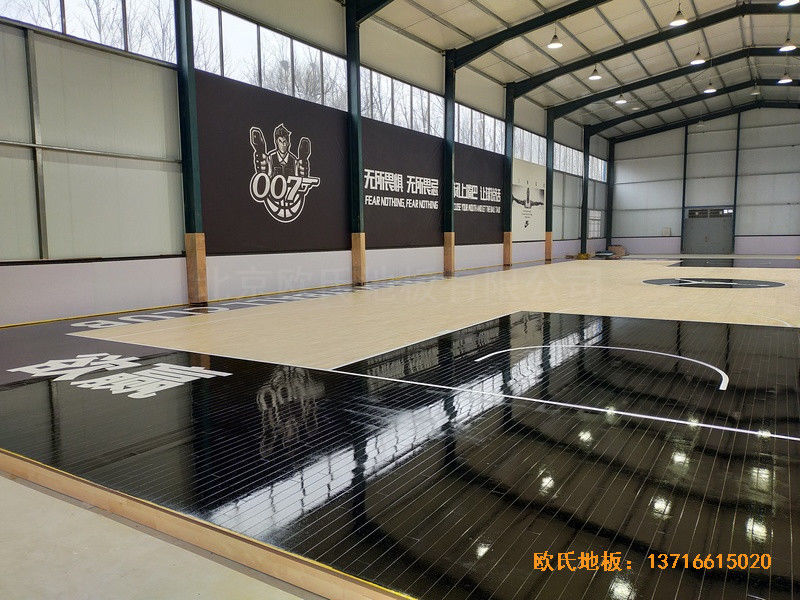 山东北环路平安行驾校篮球馆运动木地板铺设案例5