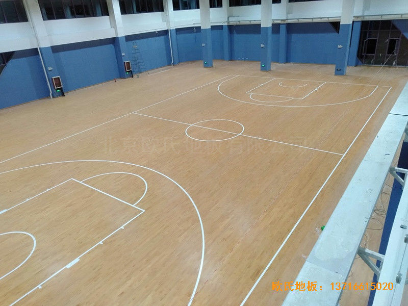山东实验二小青岛分校篮球馆体育木地板铺装案例0