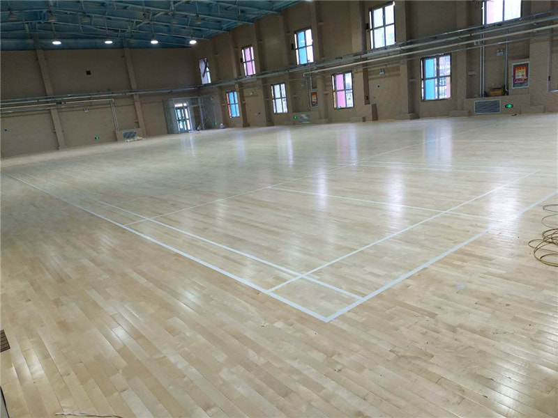 体育馆运动木地板安装施工