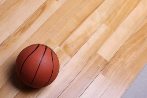 篮球赛场跳球和交替拥有规则是什么