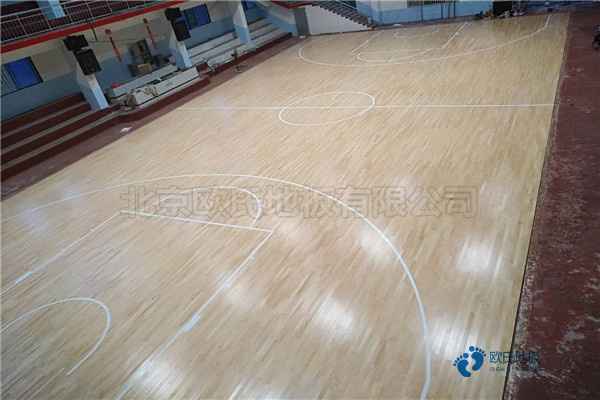 用什么篮球木地板厂家报价