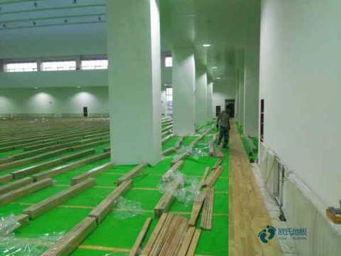 运动木地板的好坏，用眼睛也能看出来