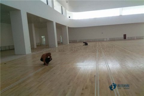 羽毛球馆木地板防潮三步走
