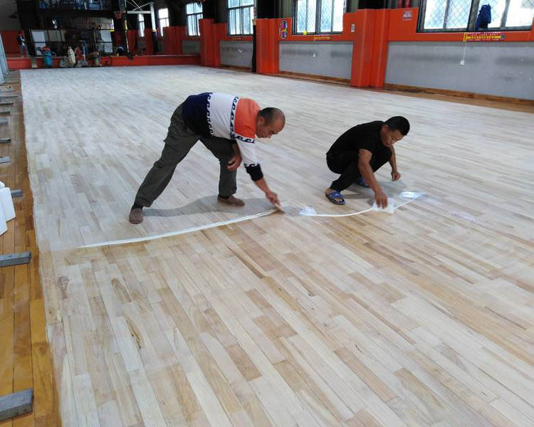 篮球木地板场馆翻新