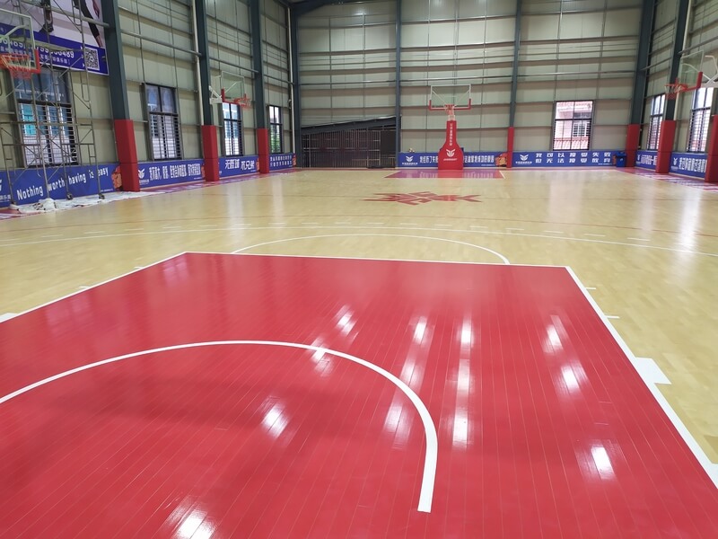 福建泉州恒发鞋业篮球场运动木地板施工案例