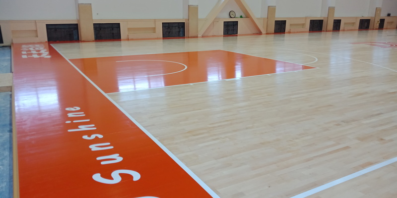 北方温泉会议中心篮球场运动木地板施工案例5