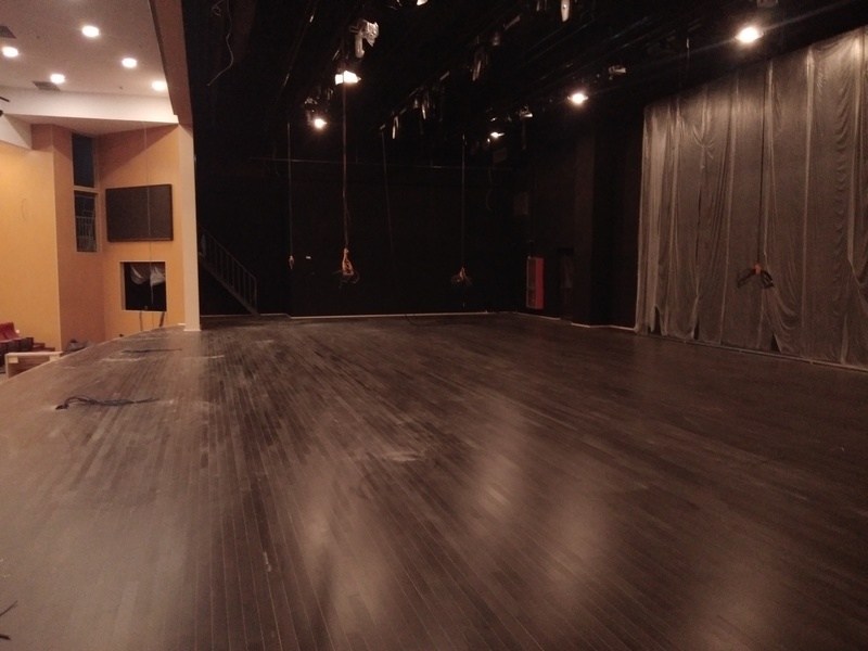 唐山师范学院舞台木地板施工案例6