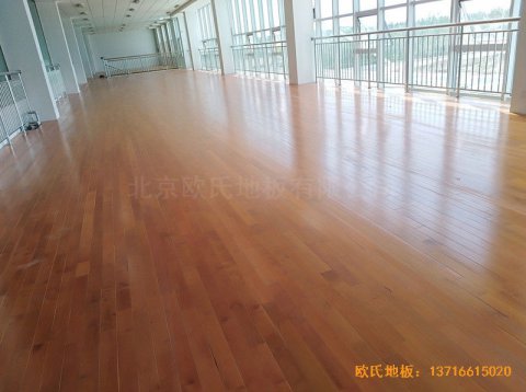 甘肃酒泉运动场所运动木地板安装案例