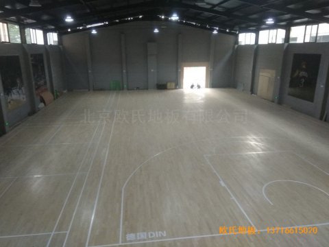 山西长治双创梦工厂篮球体育地板施工