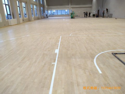 内蒙古通辽富力城篮球馆体育木地板铺