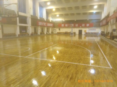 山西璐安集团篮球馆运动木地板铺装案
