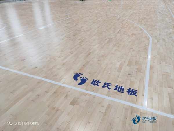 篮球场室内木地板施工1