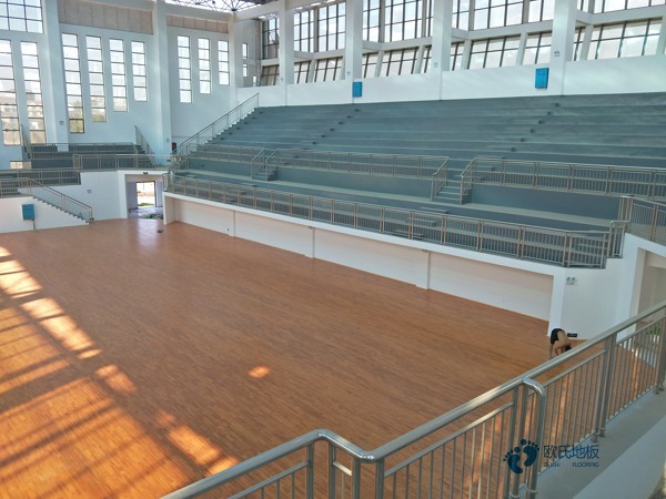 大学运动篮球木地板价格低