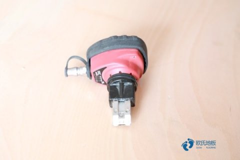 双龙骨体育运动地板环保吗