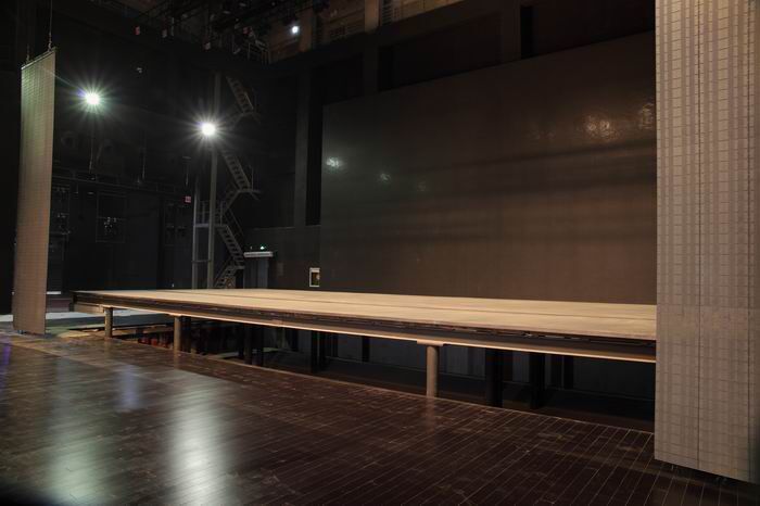 松木舞台场地板哪个牌子较好1