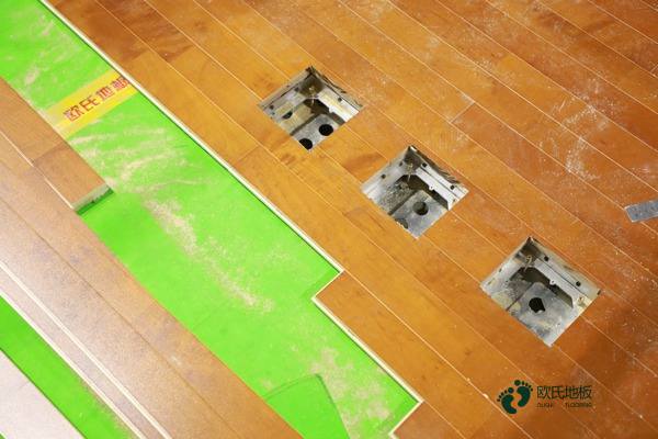 室内篮球场木地板隔振3