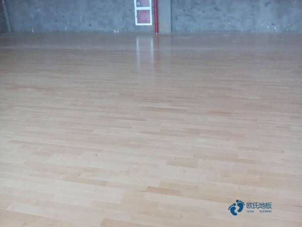 篮球运动木地板施工3