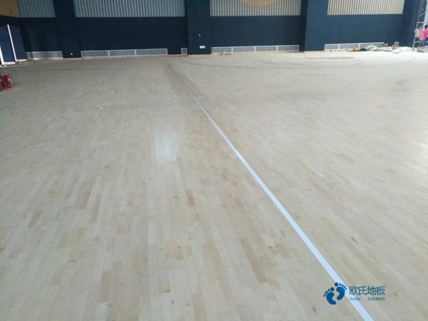 篮球馆木地板施工改造3