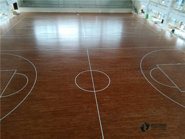 篮球馆运动木地板施工3
