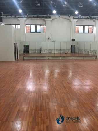 学校篮球馆地板使用说明2